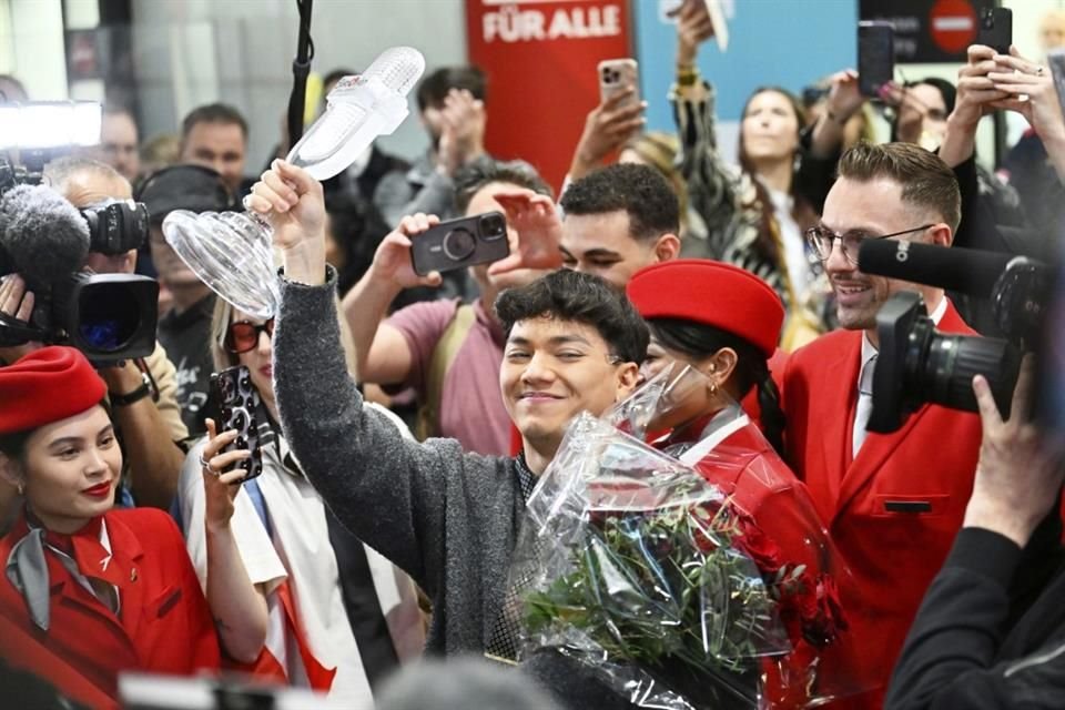 JJ, cuyo nombre completo es Johannes Pietsch, fue el tercer ganador de Eurovisión de Austria, después de la drag queen barbuda Conchita Wurst en 2014 y Udo Jürgens en 1966.