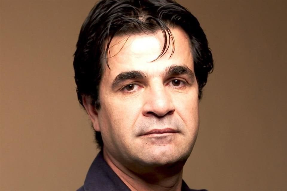 Jafar Panahi, que recuperó recientemente el pasaporte que le fue confiscado en 2010, pudo salir sin problemas de Teherán, donde vive actualmente.