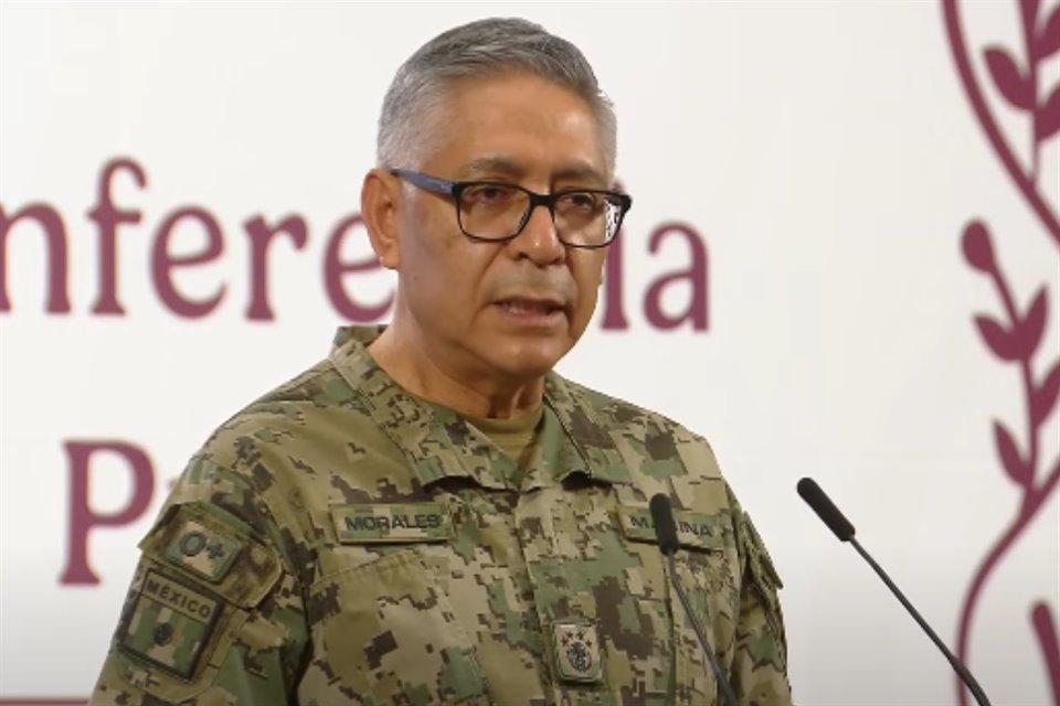 El Almirante Raymundo Pedro Morales, Secretario de Marina, habló sobre el choque del buque Cuauhtémoc.