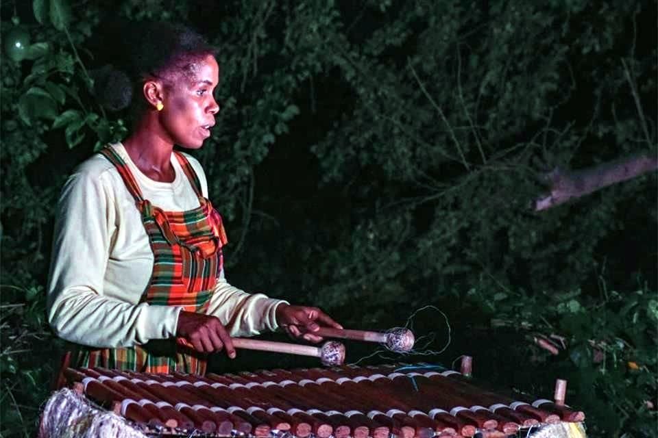 El Festival Internacional Afroescénico presentará obras como 'Cuentos para los que no duermen', el domingo 25, a las 13:00 horas en el Foro la Gruta del Helénico.