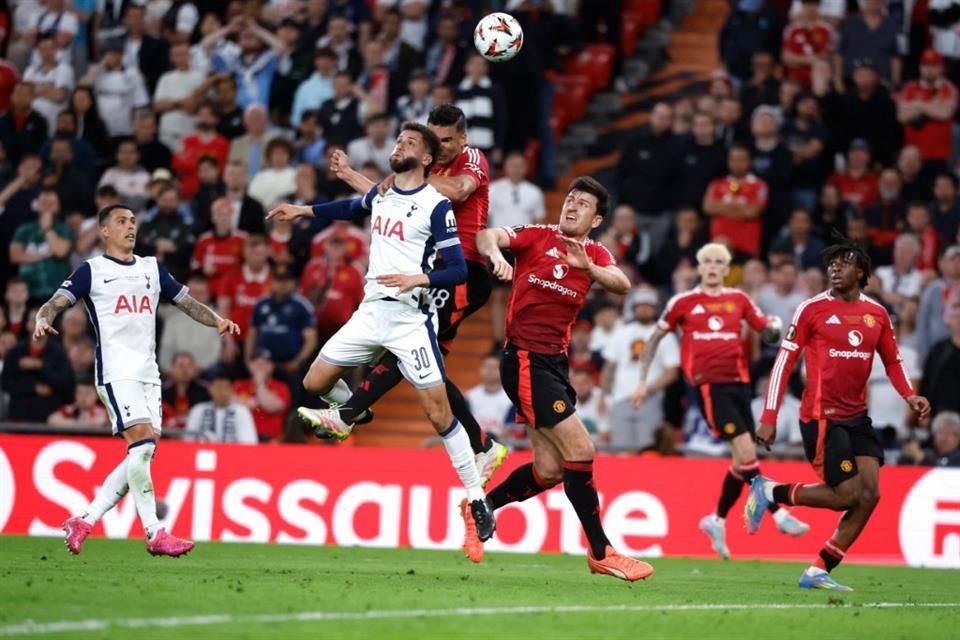 Fue un duelo que se jugó con todo en Bilbao.