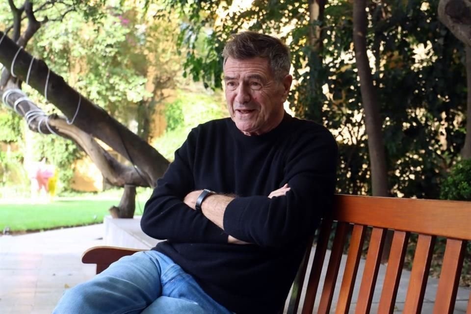Guillermo Saccomanno ganó el Premio Alfaguara de novela con 'Arderá el viento', ya disponible en librerías.