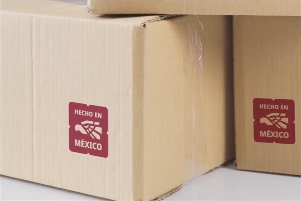 Para que productos chinos ilegales sigan entrando al País, se hacen pasar por artículos mexicanos con la etiqueta 'Hecho en México'.