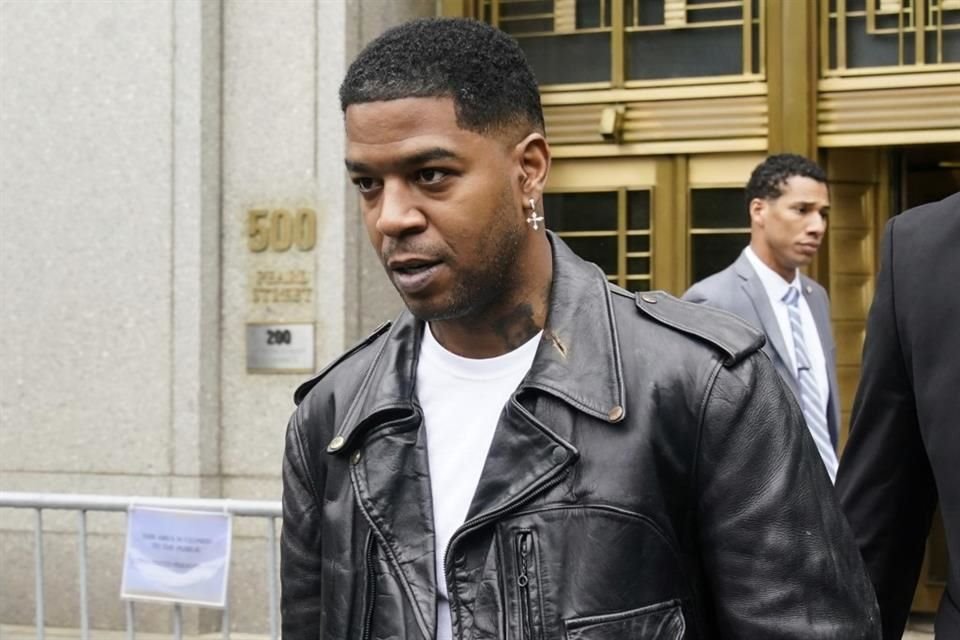 Kid Cudi testificó que 'Diddy' Combs irrumpió en su casa en 2011 tras salir con Cassie y que semanas después incendiaron su Porsche.