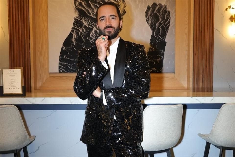 Dolce & Gabbana presume colección Sartoria Made to Measure.