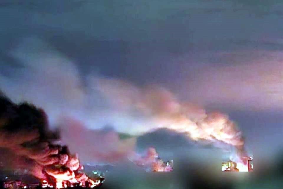 La capital ucraniana, Kiev, se encuentra bajo un masivo ataque ruso con drones y misiles, reportan medios.