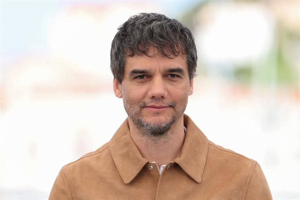 El brasileño Wagner Moura fue premiado como mejor actor por 'El Agente Secreto' en el Festival de Cine de Cannes 2025.
