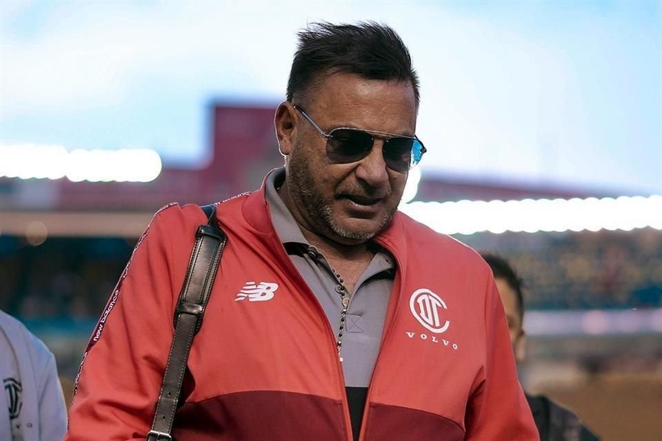 Antonio Mohamed dice que de los errores se aprende y este Clausura 2025 quiere alzar al copa.