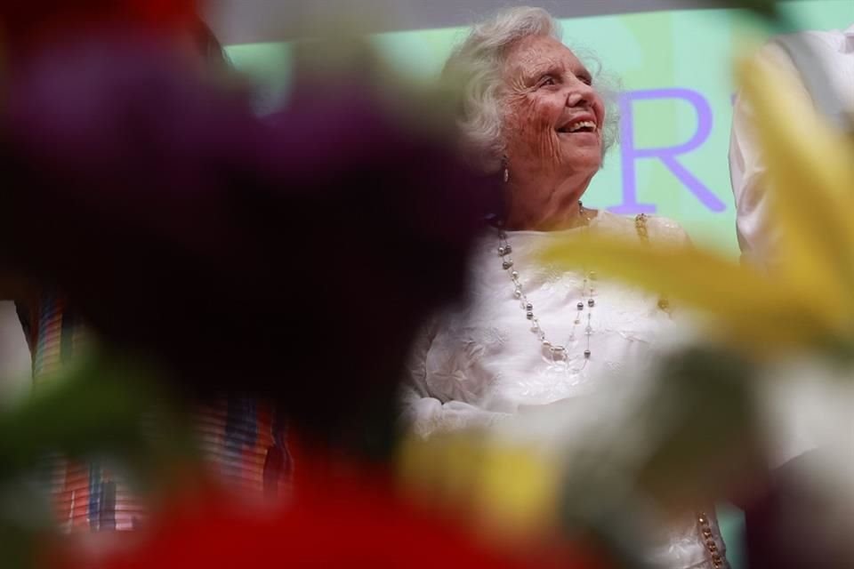 En el conversatorio participó Elena Poniatowska, quien fue amiga de la homenajeada.
