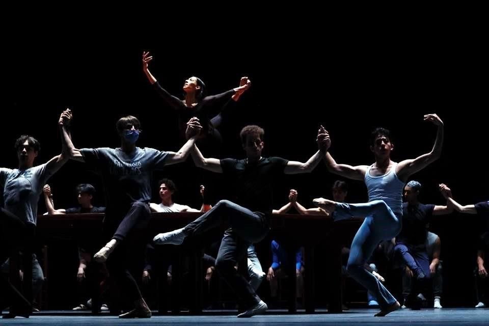 'Bolero' es una obra de gran dificultad técnica y desgaste físico que no cualquier artista se atreve a interpretar.