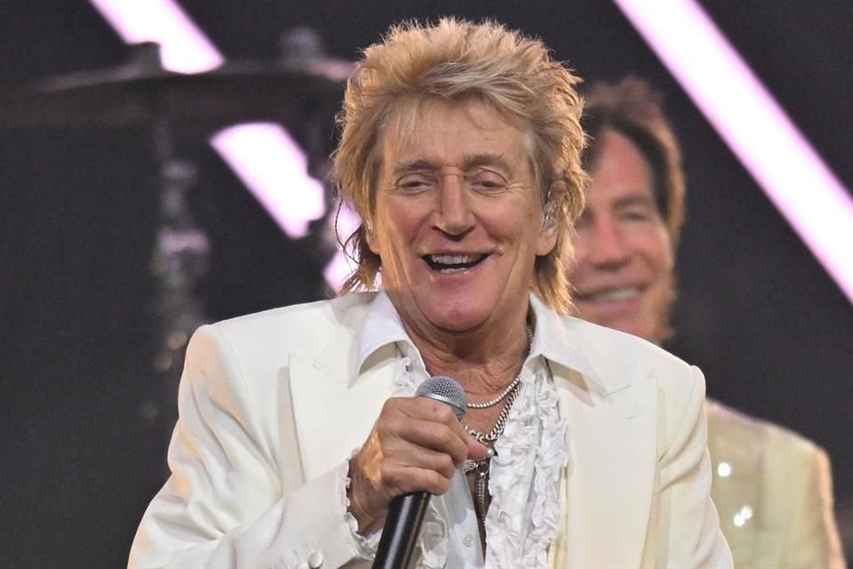 Rod Stewart cantó después de recibir el premio a la trayectoria.