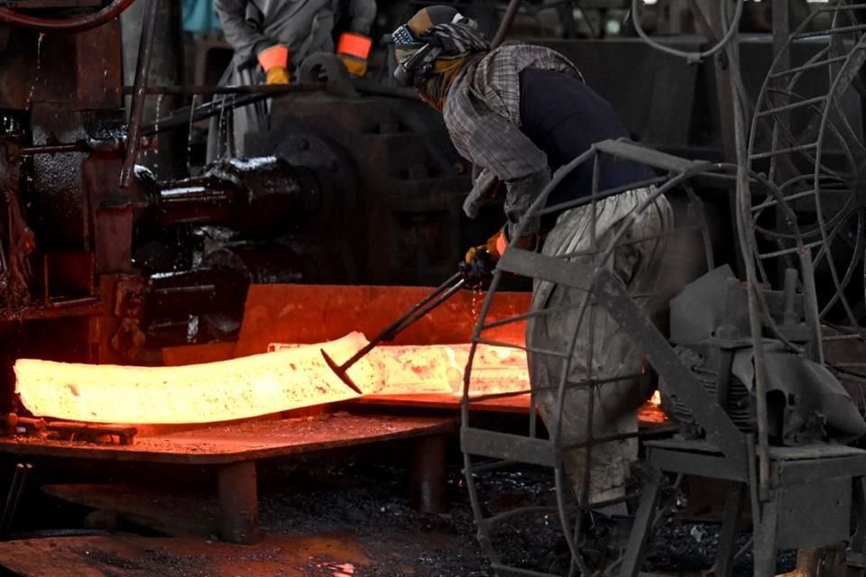 Es optimista pensar que el Gobierno mexicano y el estadounidense lleguen a un acuerdo para quitar los aranceles al acero y al aluminio en un corto o mediano plazo.