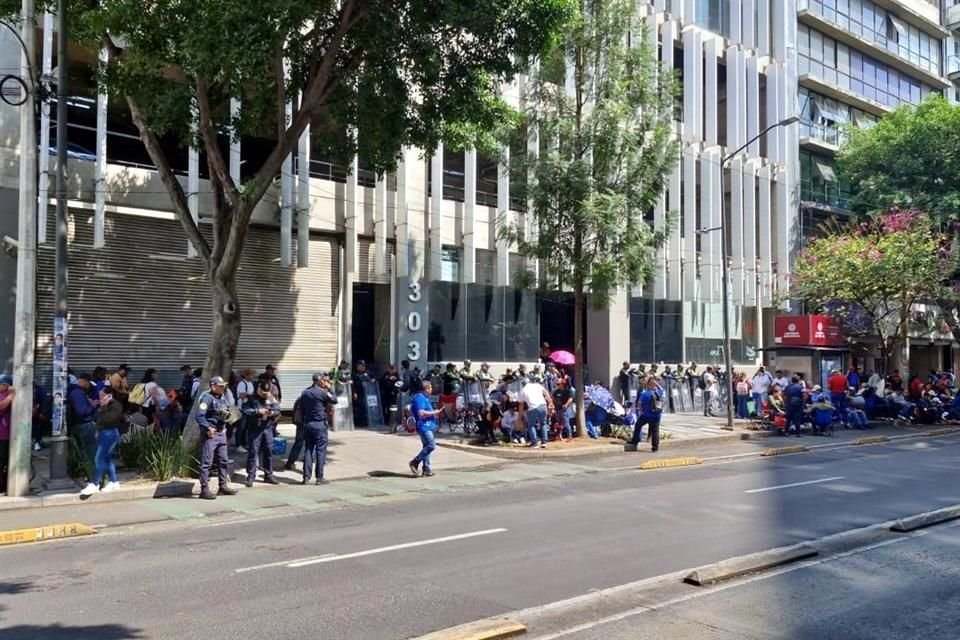 La movilización en Avenida Insurgentes, a la altura de la Colonia Roma, en la Alcaldía Cuauhtémoc.