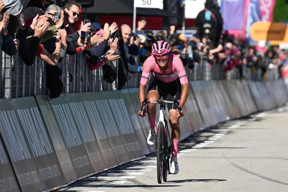 Del Toro remains the leader of the Giro, although his rivals are getting closer.