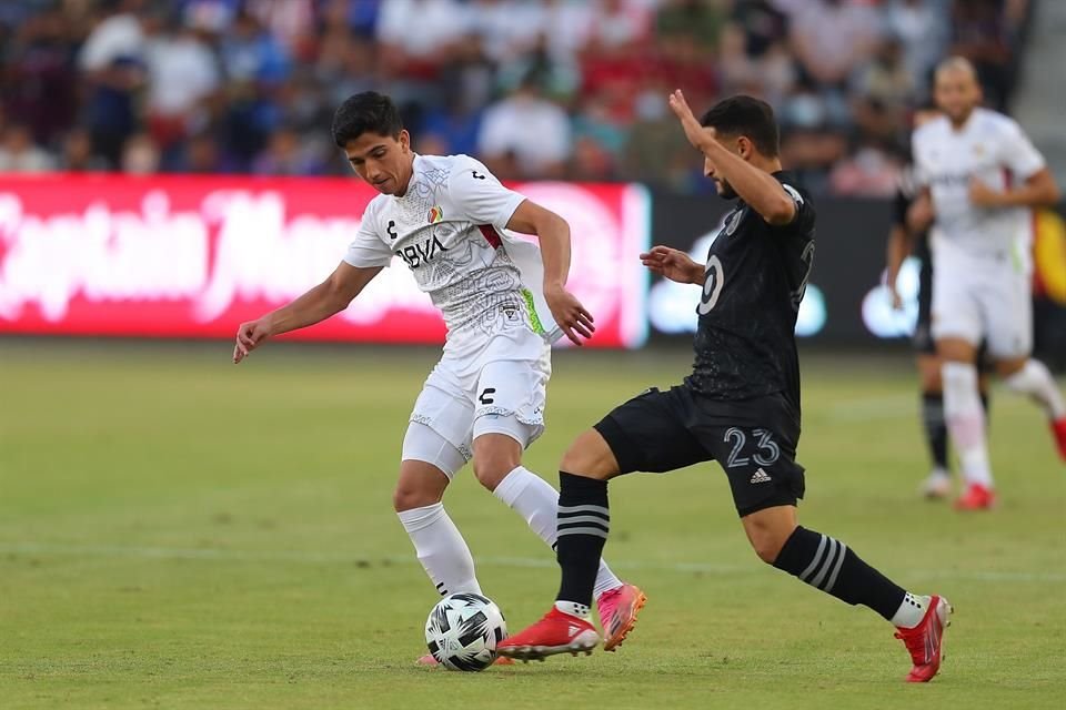 Kevin Álvarez, lateral de Pachuca, apareció de titular contra la MLS.