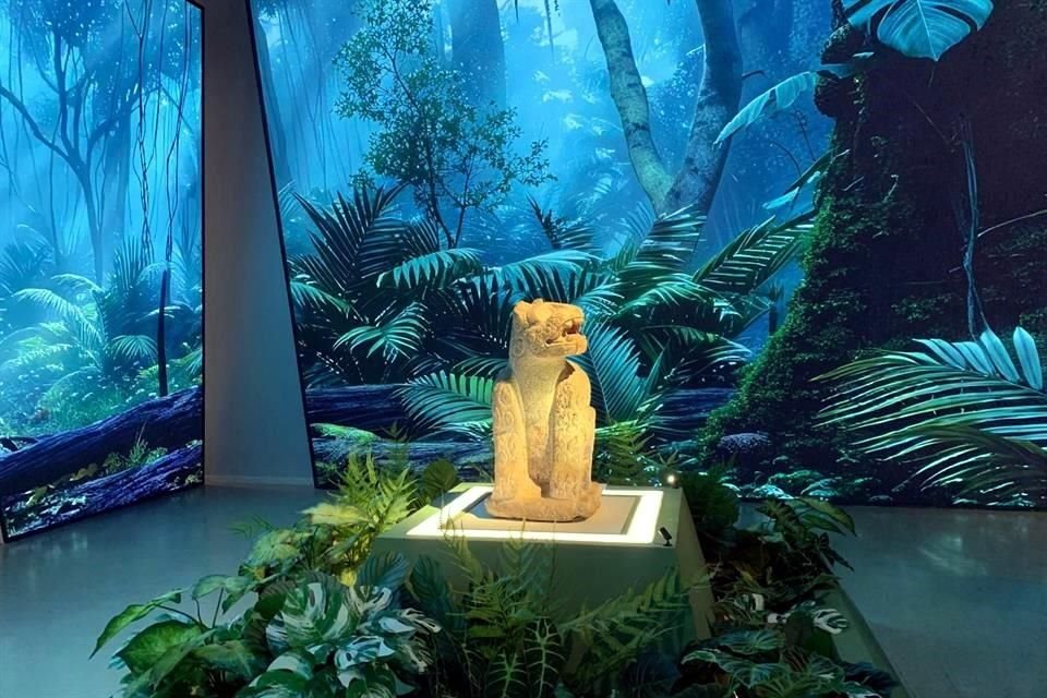 La exposición 'Mayas: ceiba y cosmos' aborda el simbolismo de este árbol en la cultura maya.