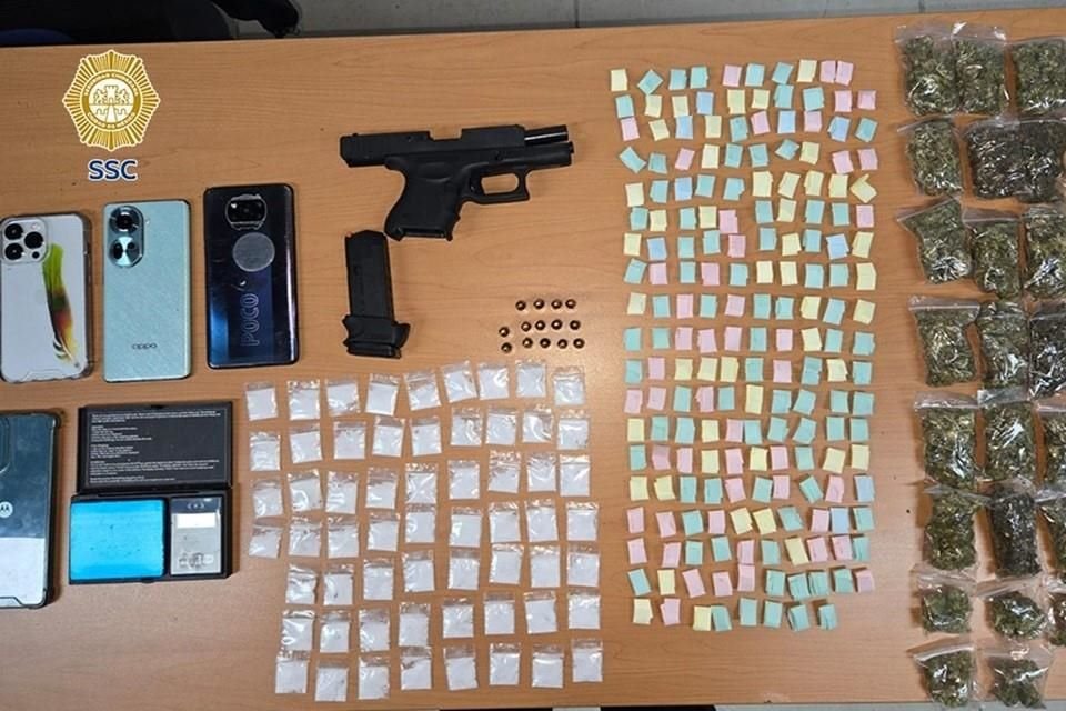 Además de 244 dosis de cocaína en polvo y piedra y 30 bolsitas de mariguana.