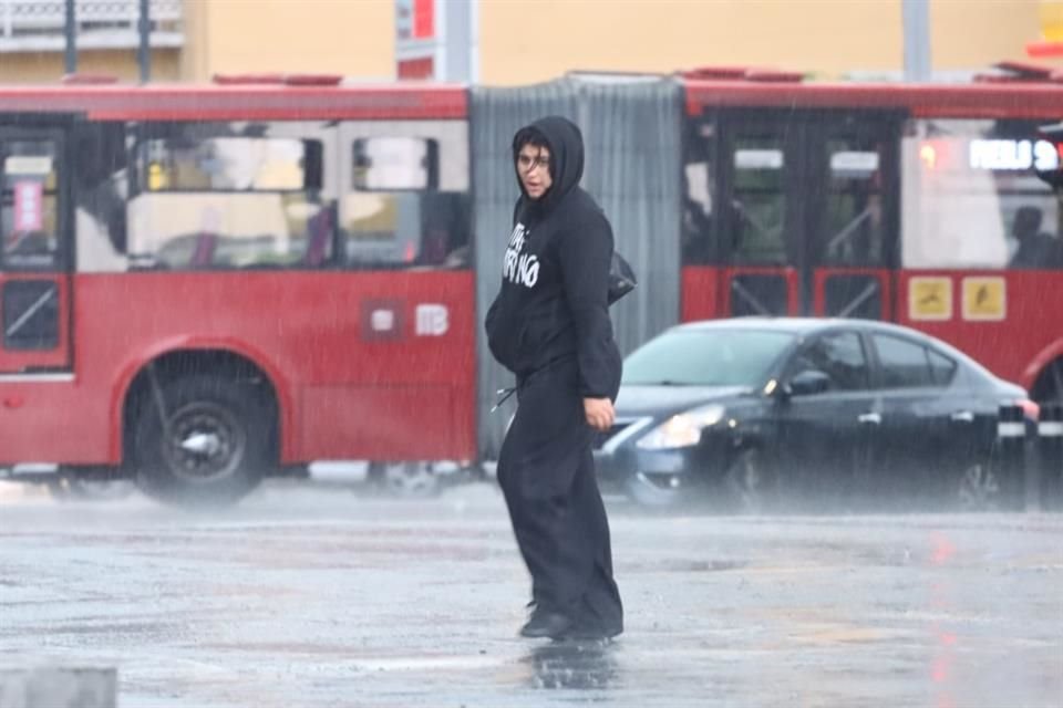 Protección Civil activó la Alerta Roja para cuatro alcaldías de la Capital por persistencia de lluvias.
