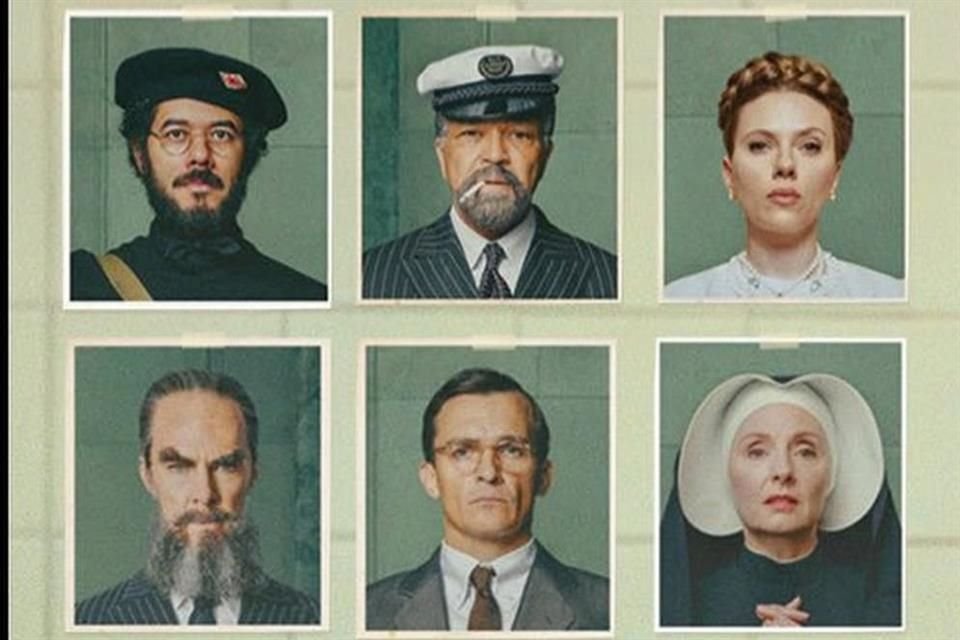 En otras palabras, en un medio famoso por su frivolidad y frialdad, el realizador texano de 56 años construye refugios llenos de humanidad.