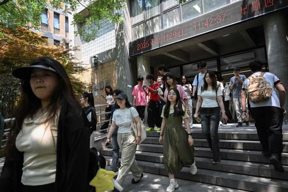 Estudiantes chinos en Beijing el 29 de mayo del 2025.