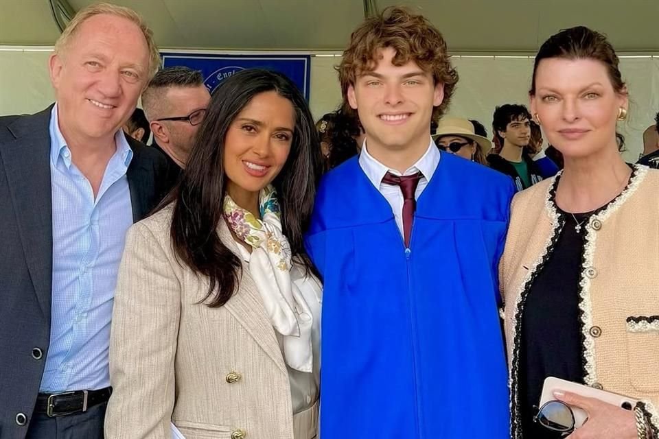 Salma Hayek y Linda Evangelista, la actual y la pasada pareja del magnate François-Henri Pinault, respectivamente, demostraron que se llevan de maravilla.