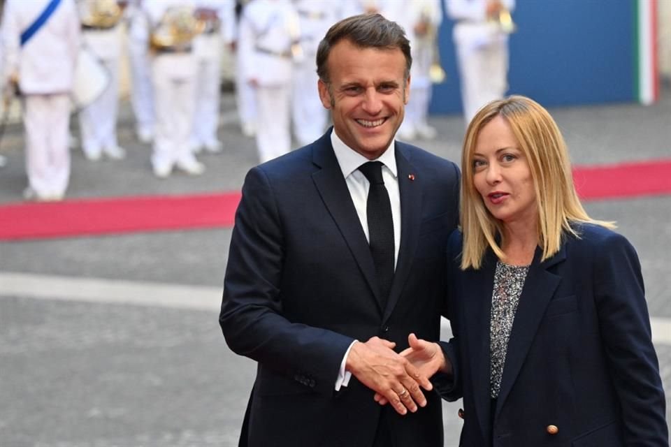 La Primera Ministra Giorgia Meloni y el Presidente Emmanuel Macron durante una reunión en Roma, el 3 de junio.