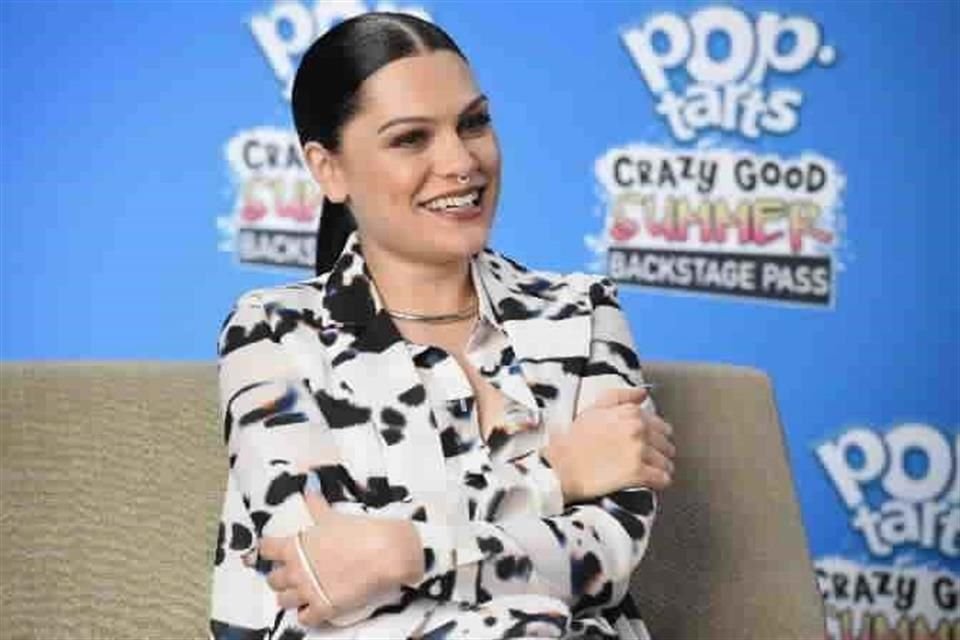 Jessie explicó que recibió el diagnóstico semanas antes del estreno de su nuevo tema, el 25 de abril, y que desde entonces ha estado 'entrando y saliendo de pruebas'.