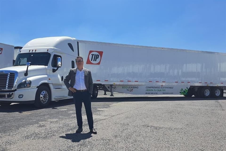 Mauricio Medina, director general de TIP México, comentó que uno de los grandes retos que enfrentan las empresas al momento de querer contar con unidades eléctricas, es la falta de información.
