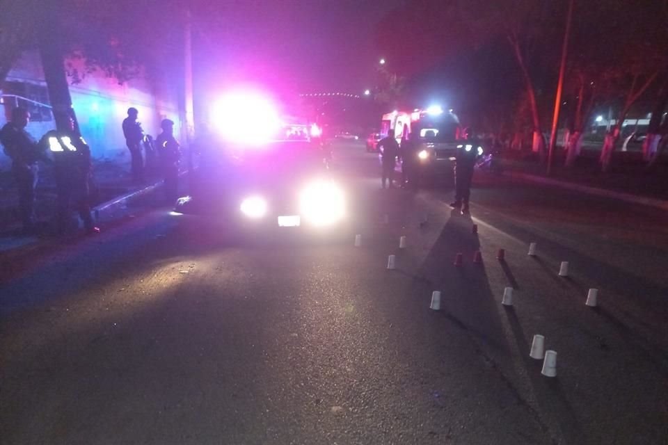 Según reportes preliminares, varios sujetos les cerraron el paso, les dispararon más de 20 veces y huyeron.