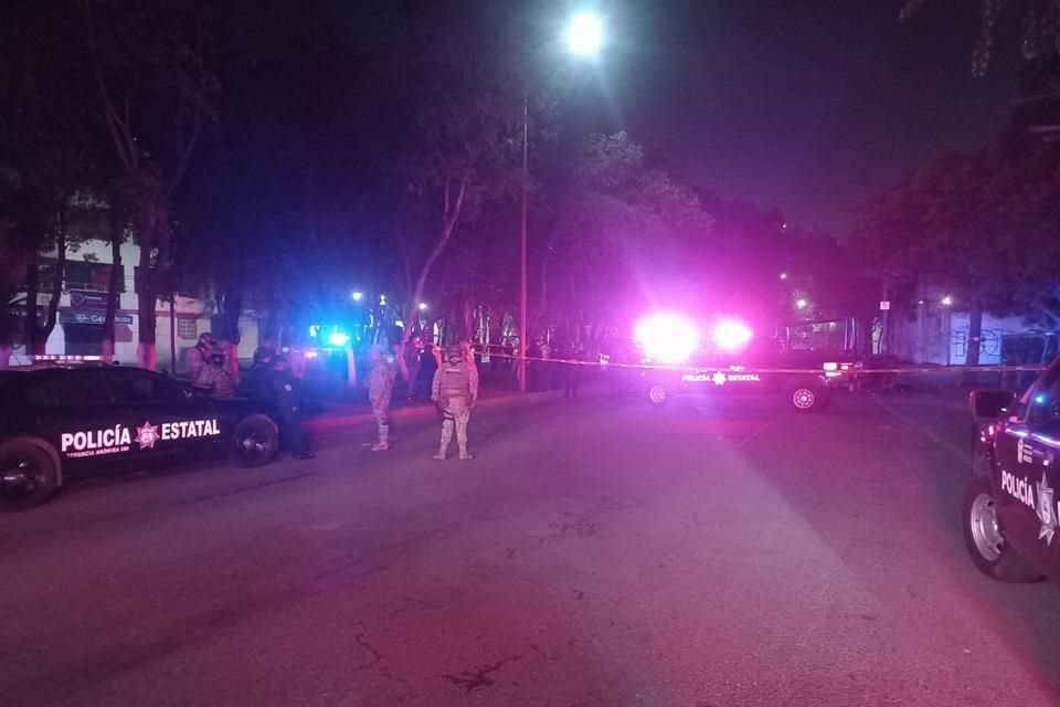 Servicios de emergencia acudieron al sitio, pero sólo confirmaron que todos habían fallecido.