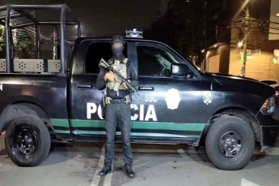 La SSC detalló que también decomisaron 862 dosis de drogas y un arma de fuego corta.