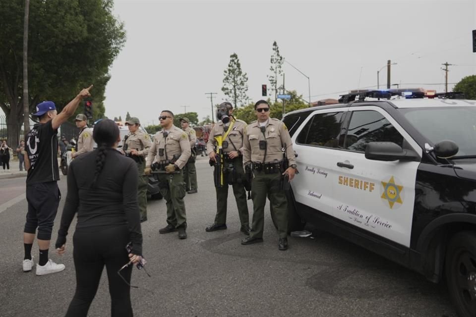 El Cónsul de México en Los Ángeles, Carlos González Gutiérrez, informó que mayoría de los detenidos ayer serían de nacionalidad mexicana.