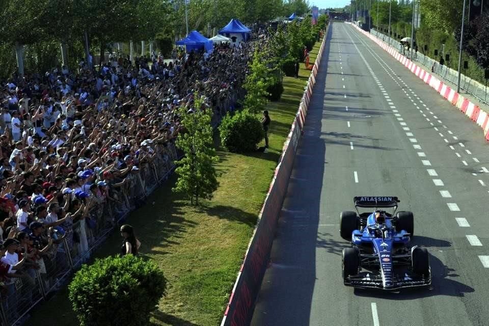 Carlos Sainz lució en el circuito.