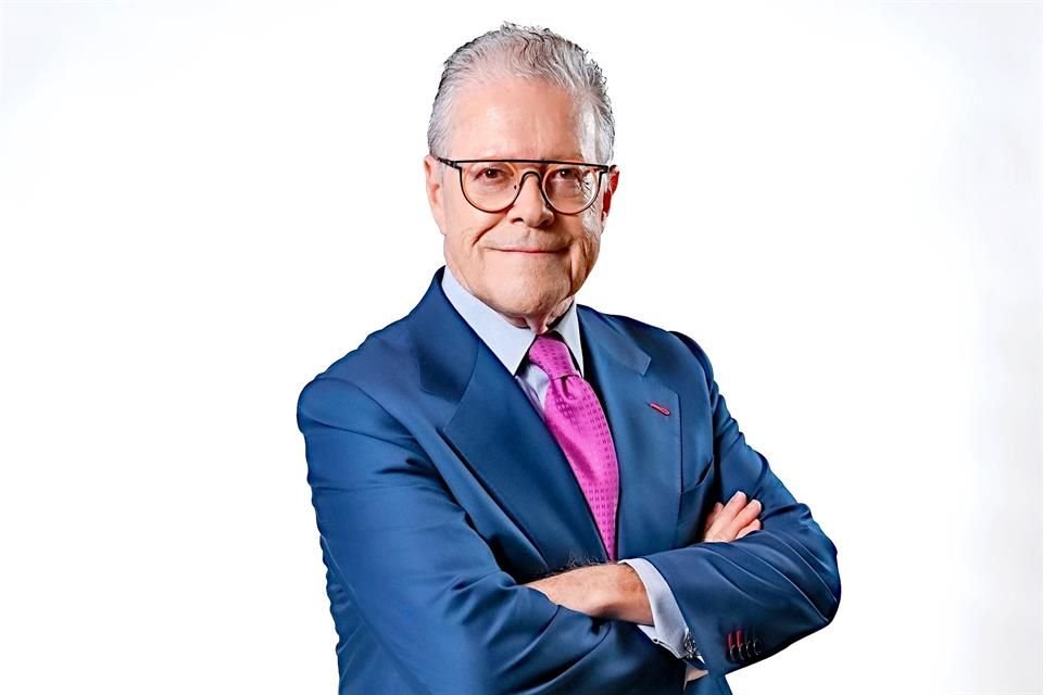 Sergio Sarmiento lleva 28 años con el programa 'La Entrevista'.