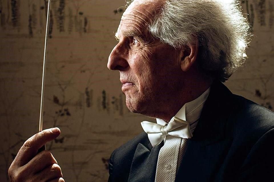 La gira por México será la última del director de orquesta Benjamin Zander, de 86 años.