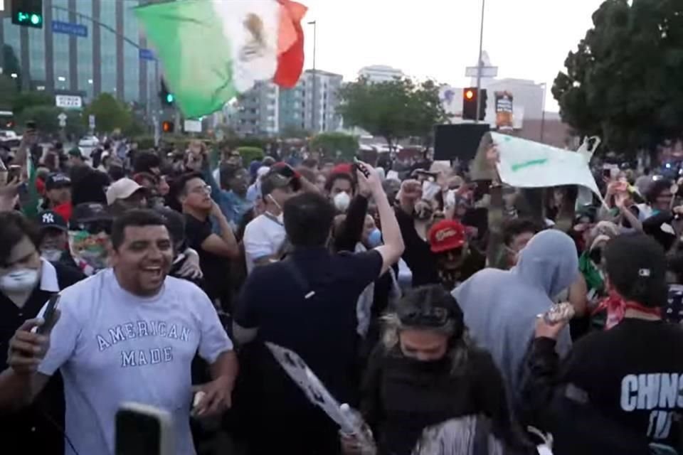Unable to enter downtown Los Angeles, some protesters organized dances.