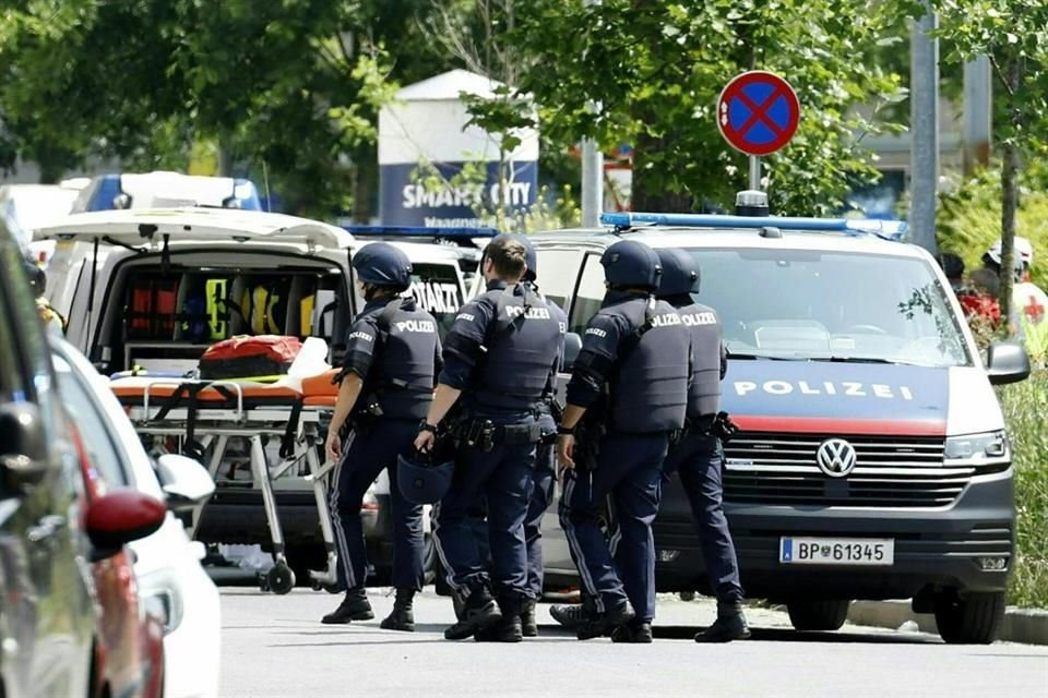 La Policía dijo que al momento la situación 'está bajo control'.