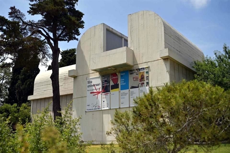 El edificio de la Fundación Joan Miró fue proyectado por el arquitecto Josep Lluís Sert, amigo personal del artista catalán.