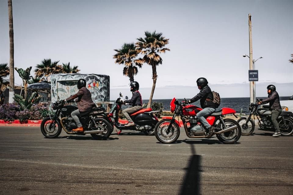 W Baja California nie tylko pokonujesz kilometry, ale także tworzysz więzi i wspomnienia, które trwają wiecznie.