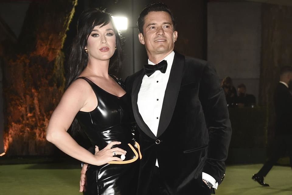 Perry y Bloom llevan casi 10 años juntos. Se comprometieron en 2019 y tuvieron una hija, Daisy Dove, un año después.