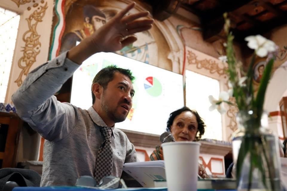 Fernando Chiapa, co-author of the book 