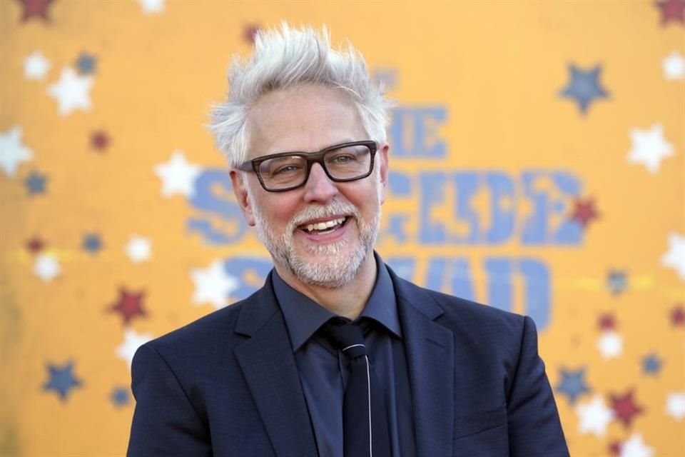 Gunn, de 58 años, dijo que una nueva película centrada en la Mujer Maravilla 'se está escribiendo ahora mismo'.