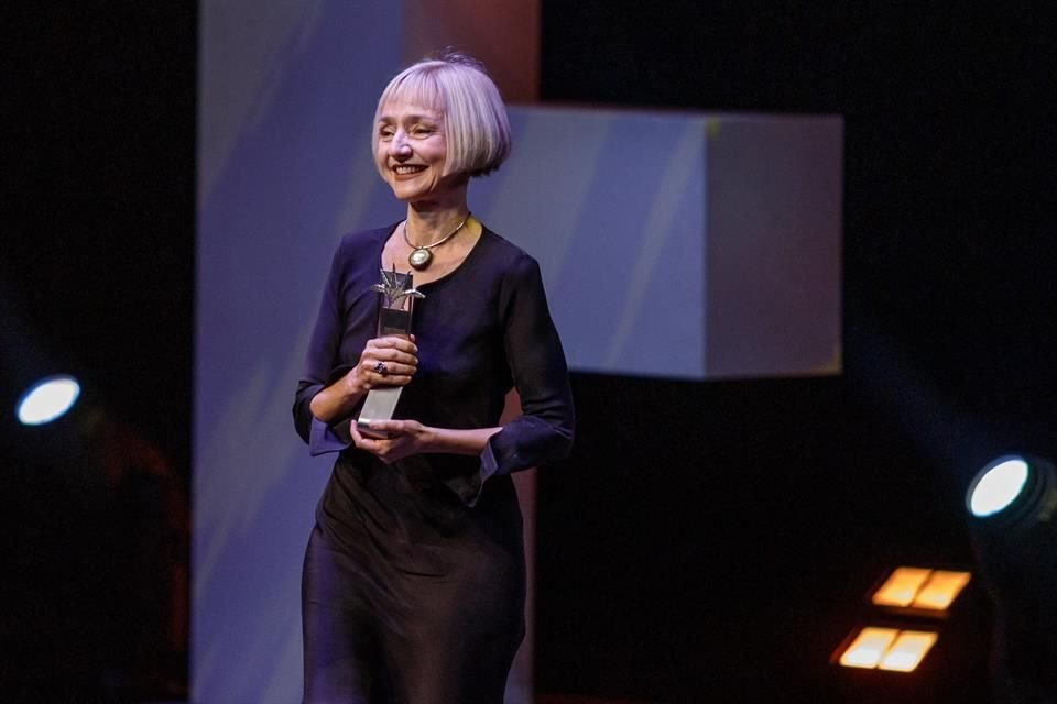 Maria de Medeiros Premio homenaje a Portugal invitado de Honor.