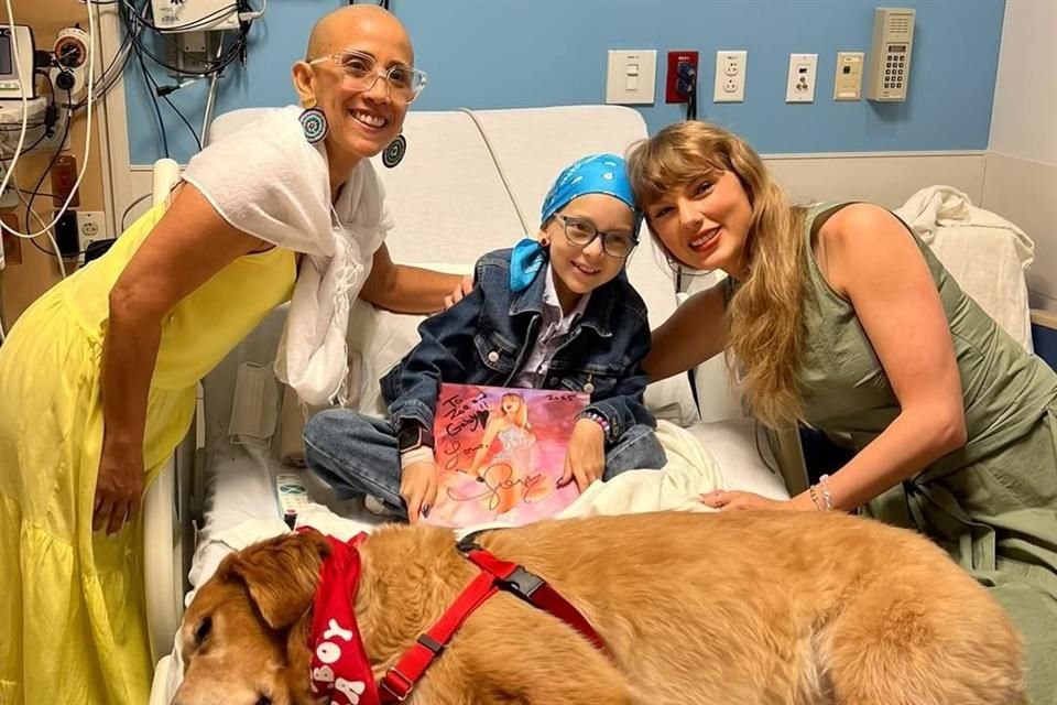La cantante Taylor Swift visitó este fin de semana el Hospital Infantil Joe DiMaggio en Hollywood, Florida.