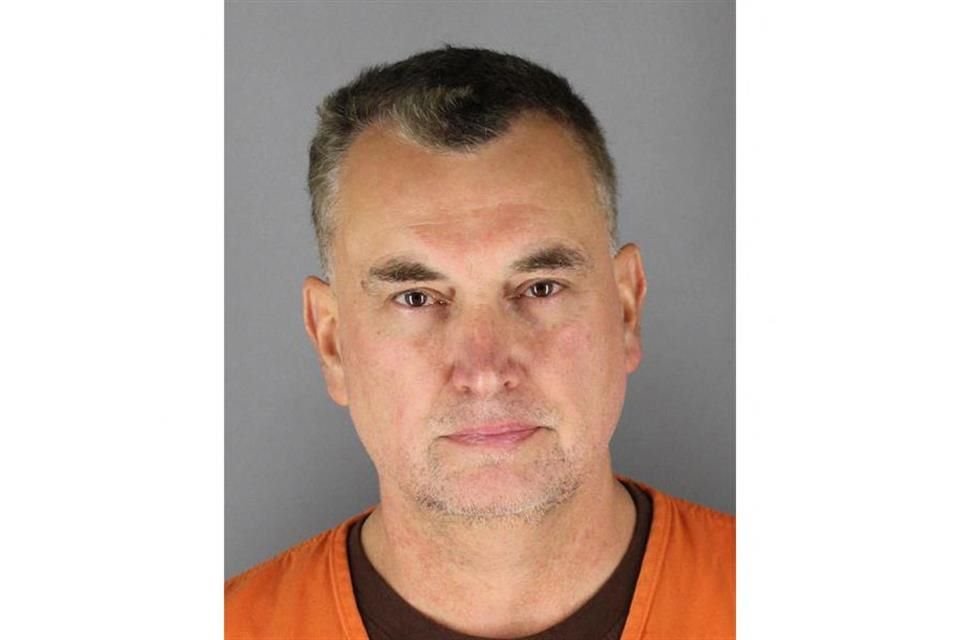 Vance Boelter, presunto atacante de legisladora en Minnesota, se entregó el domingo tras dos días de búsqueda.