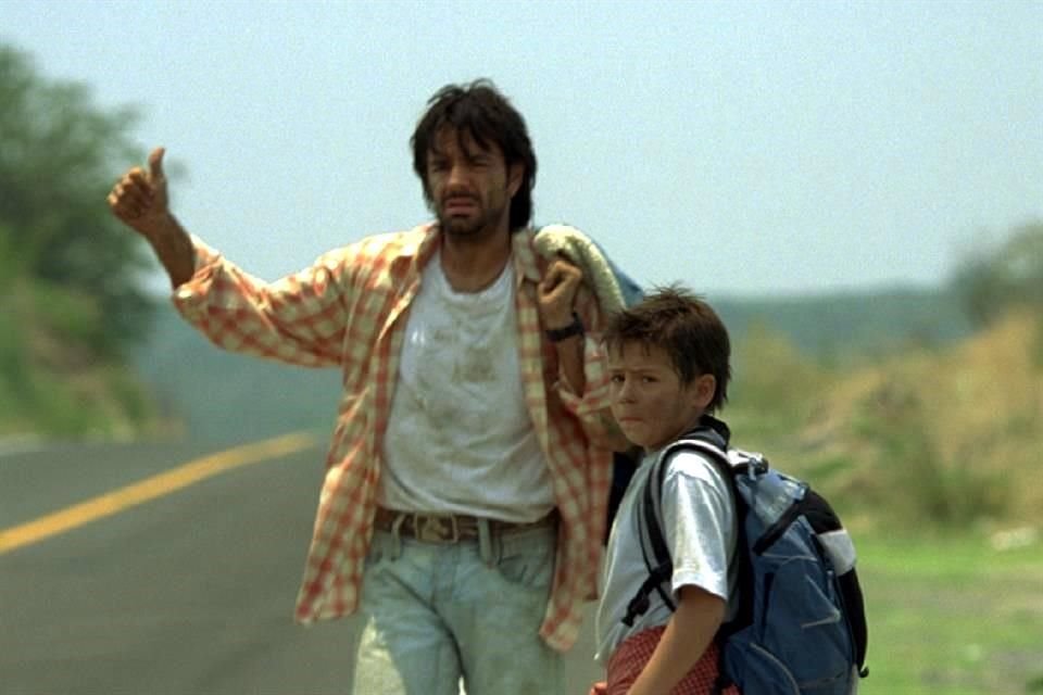 La cinta, dirigida por  Patricia Riggen, sigue a un pequeño que cruza la frontera para encontrar a su madre.