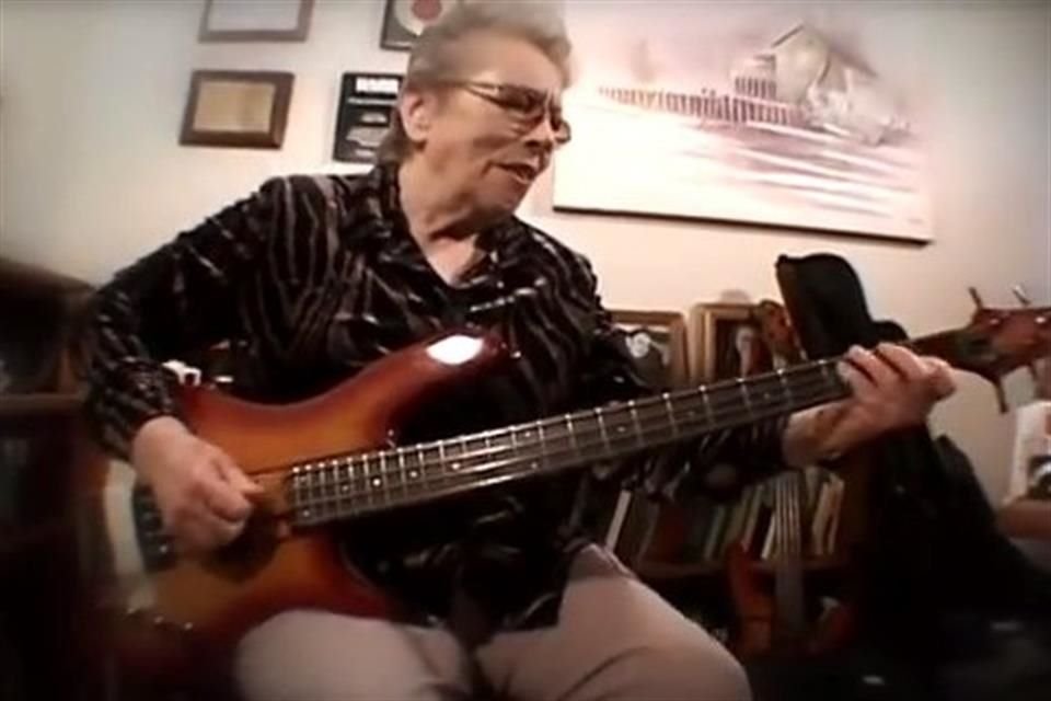 Aunque su ausencia no impedirá su incorporación oficial al Salón, como sucedió con Dolly Parton y Johnny Rotten en su momento, Kaye subrayó su desacuerdo.