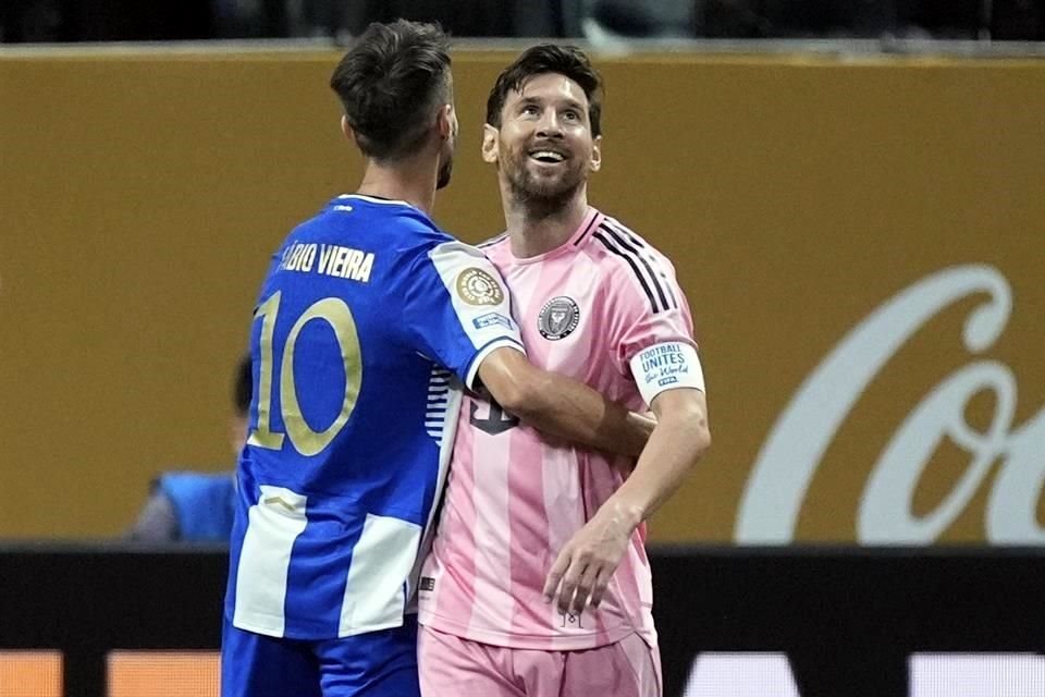 Messi alabó a Cristiano.