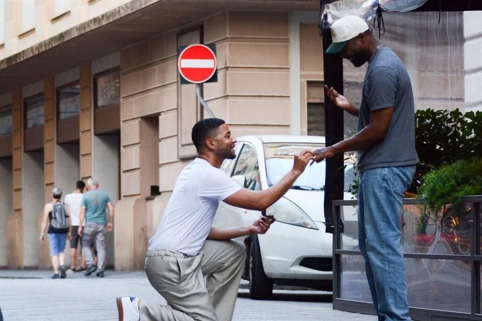 El actor Jussie Smollett anunció su compromiso con su pareja Jabari Redd,  tras resolver batalla legal.