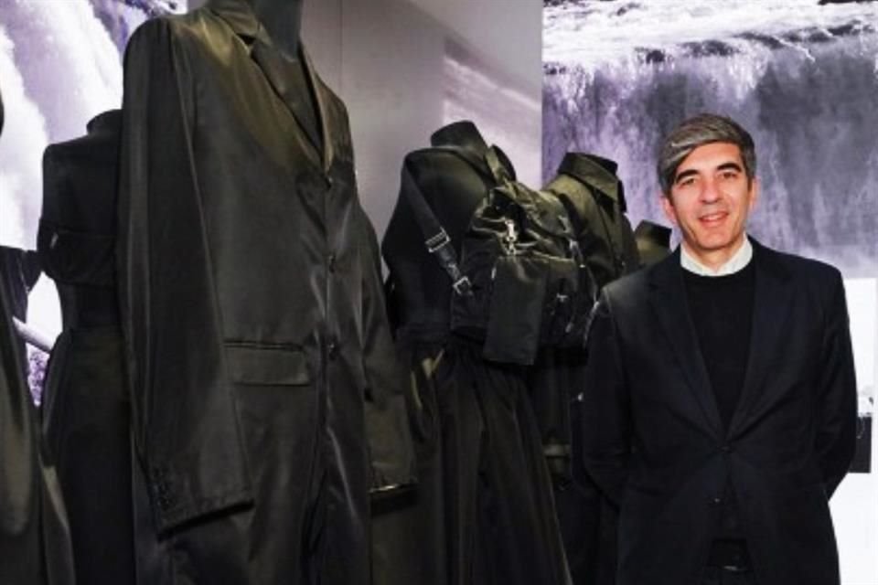 Este anuncio se hace en plena en Semana de la Moda masculina de Milán, horas después de un desfile de Prada.